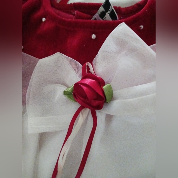 Rare Editions New Red Velvet dress. Beautiful. Size 18 months - Picture 9 of 9